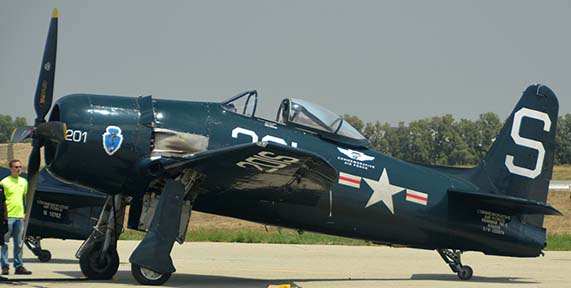 Grumman F8F-2 Bearcat N7825C, April 29, 2016